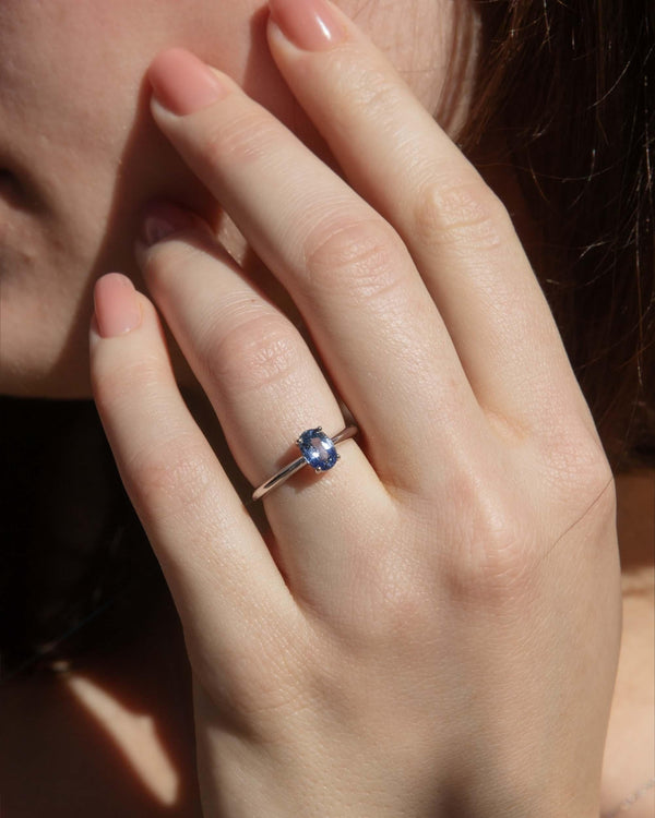 Contemporary Ceylon Sapphire Solitaire Ring 18 Carat White Gold