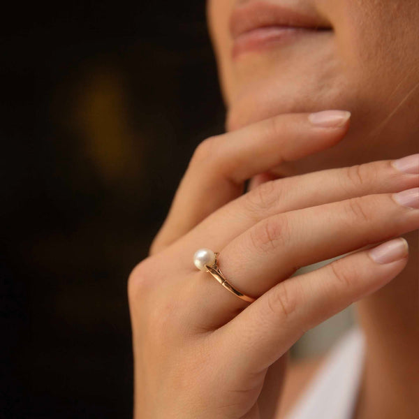 Kynlee 1980s Round Pearl Ring 9ct Rose Gold Rings Imperial Jewellery 