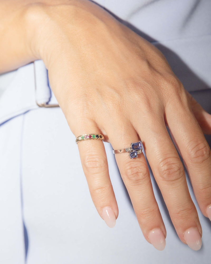 Vintage Circa 1970s Twin Tanzanite Diamond Ring 18 Carat White Gold