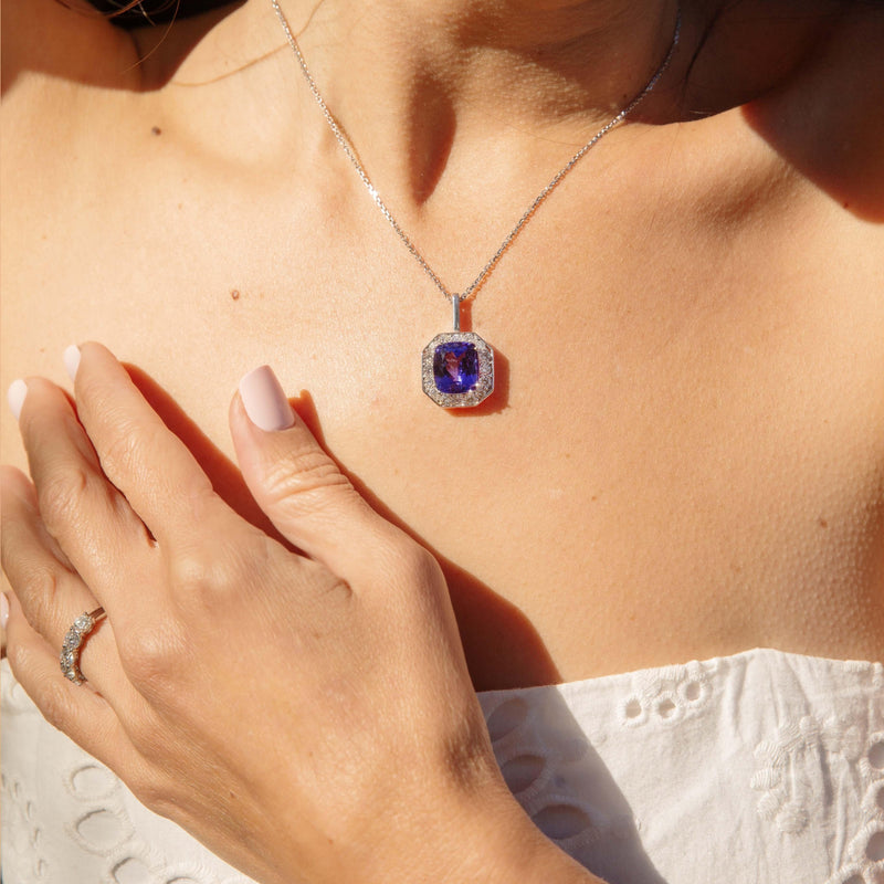 Vintage 1990s Tanzanite & Diamond Pendant & Chain 18 Carat White Gold