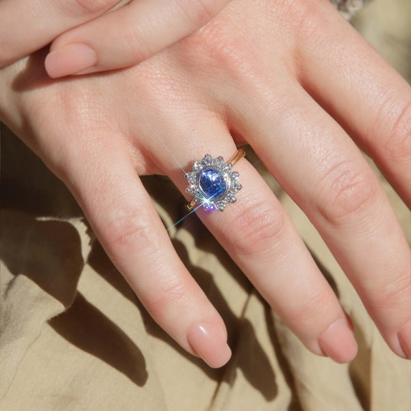 Vintage Circa 1980s Ceylon Sapphire & Diamond Ring 18 Carat Gold