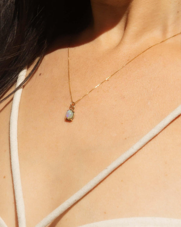 Vintage Circa 1980s Australian Opal Pendant 9 Carat Yellow Gold