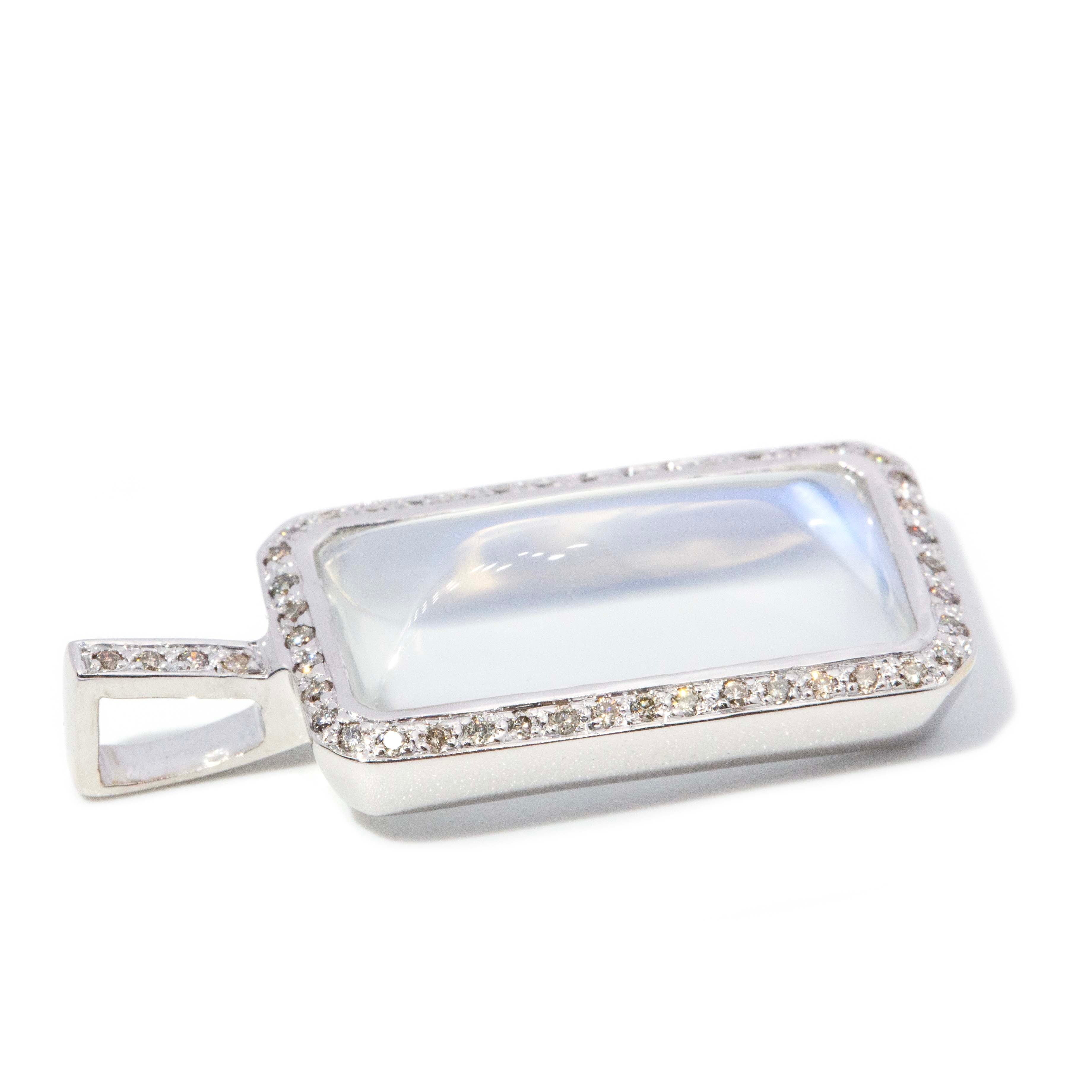 Mai 1960s Moonstone Diamond Pendant 18ct White Gold Pendants/Necklaces Imperial Jewellery 