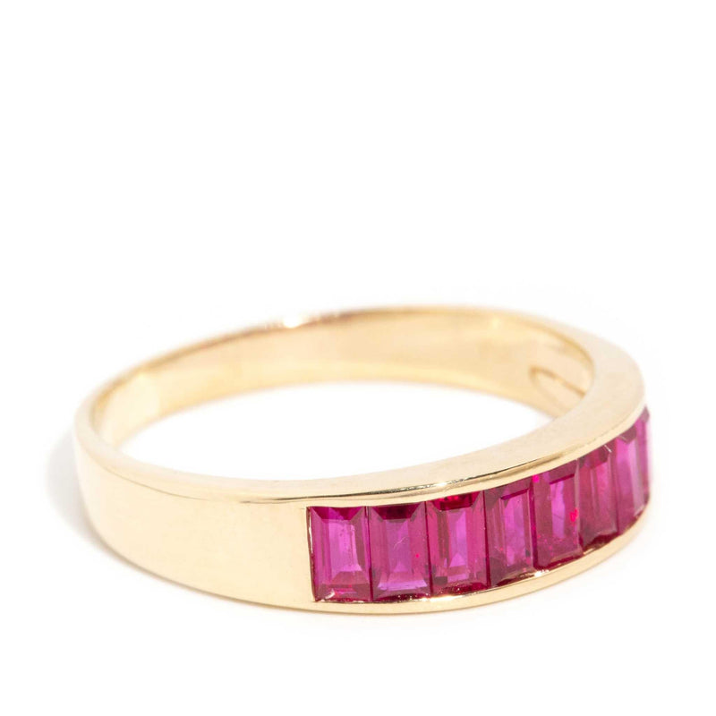 Marcia 1990s 1.00 Carat Red Ruby Band 18ct Gold