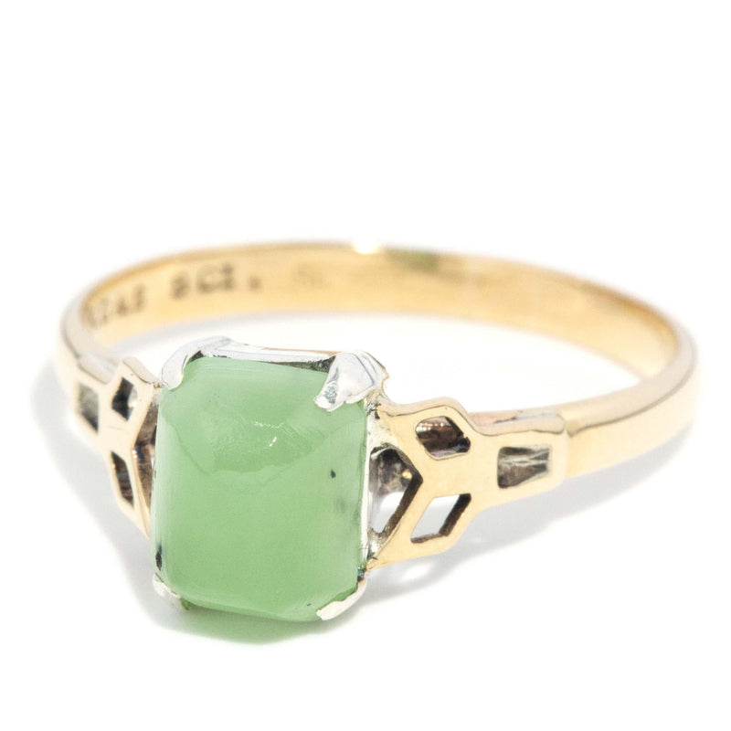 Vintage Circa 1970s Jade Ring 9 Carat Yellow Gold