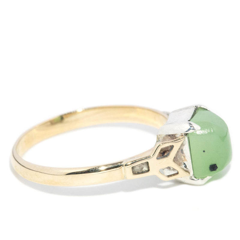 Vintage Circa 1970s Jade Ring 9 Carat Yellow Gold