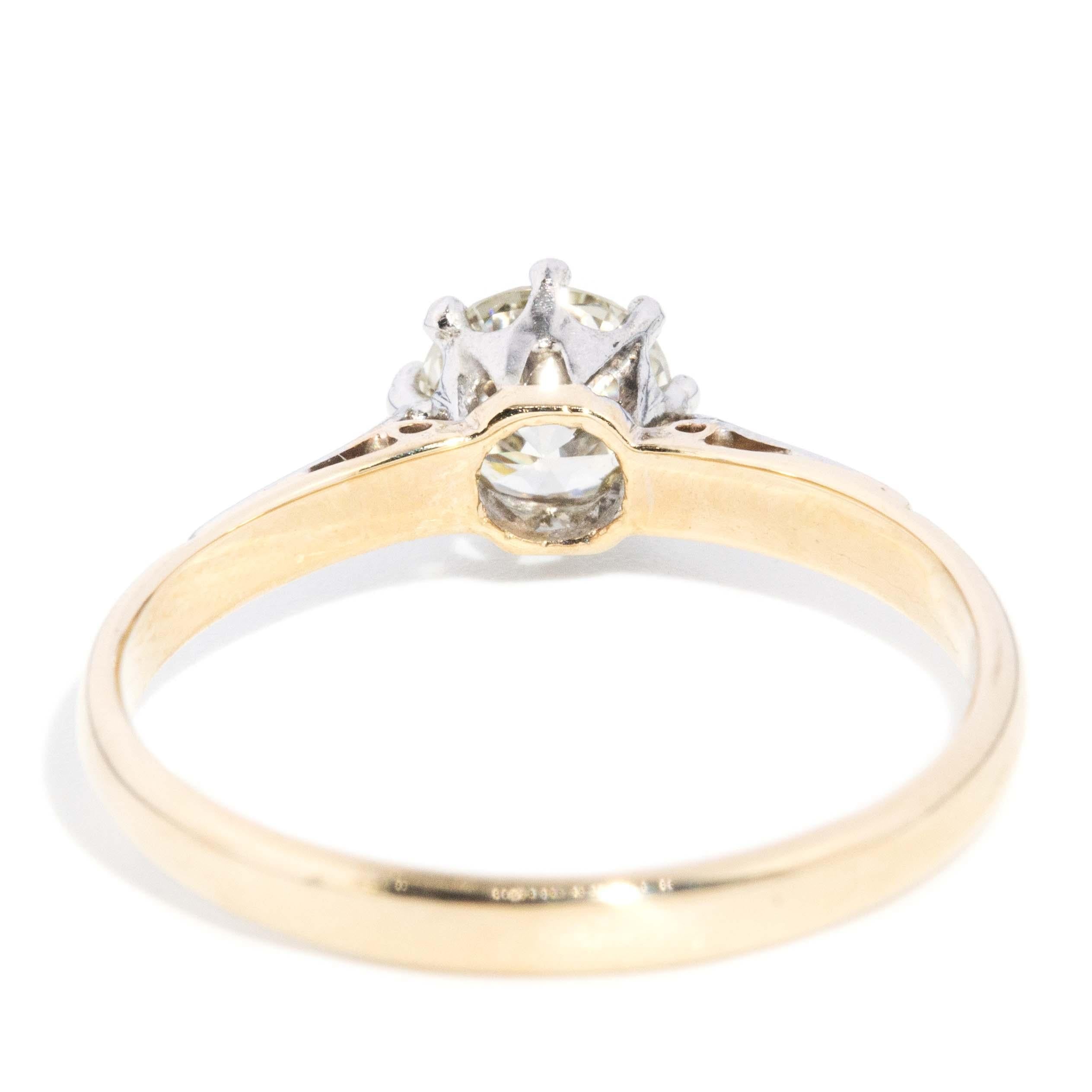 Vintage Circa 1950s Diamond Solitaire Ring 9 Carat Gold Platinum (OB)