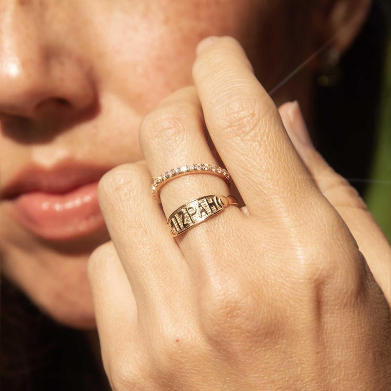 Mispah 1970s Watchtower Ring 9ct Gold