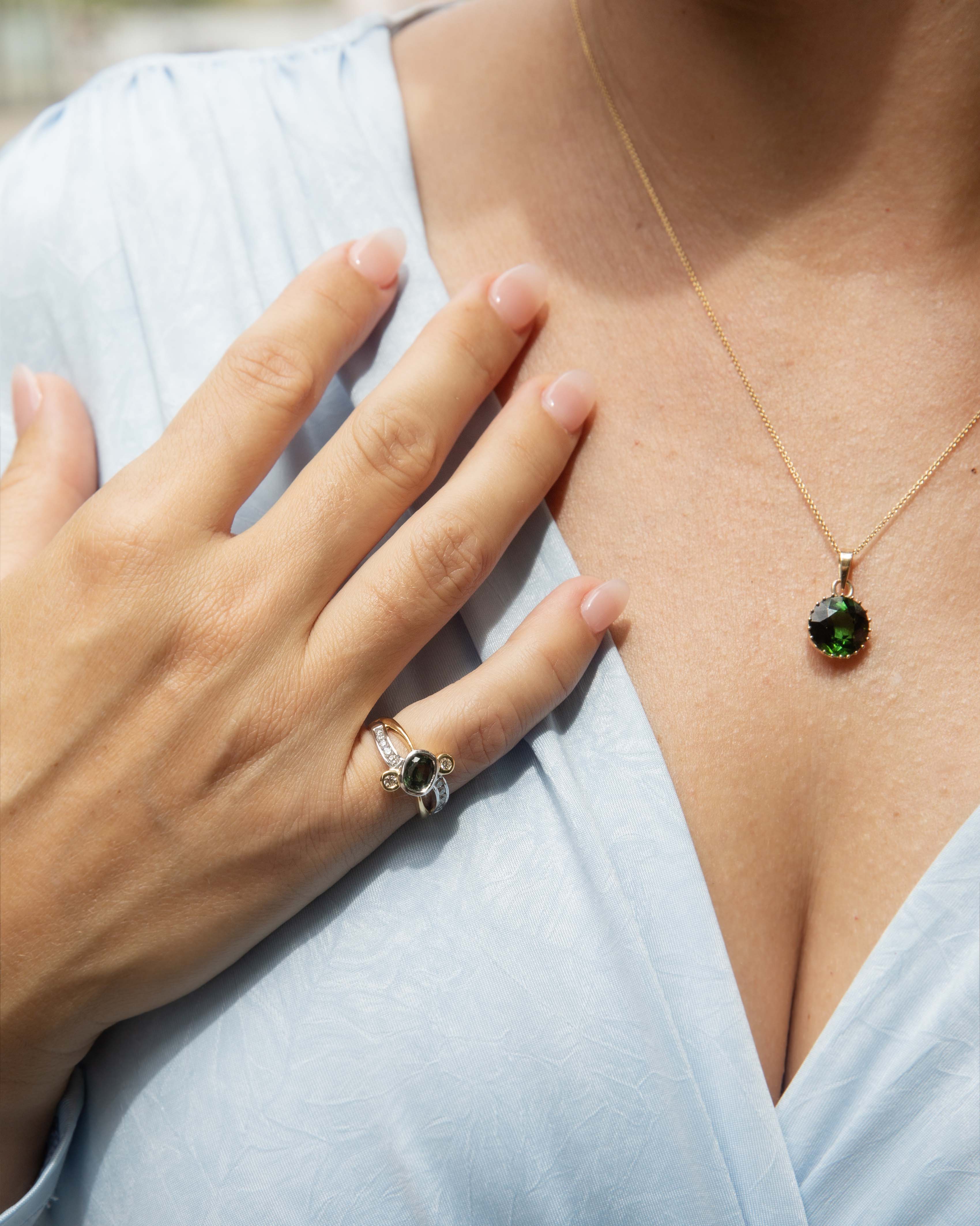Mya 1960s Green Tourmaline Solitaire Pendant 9ct Gold Pendants/Necklaces Imperial Jewellery 