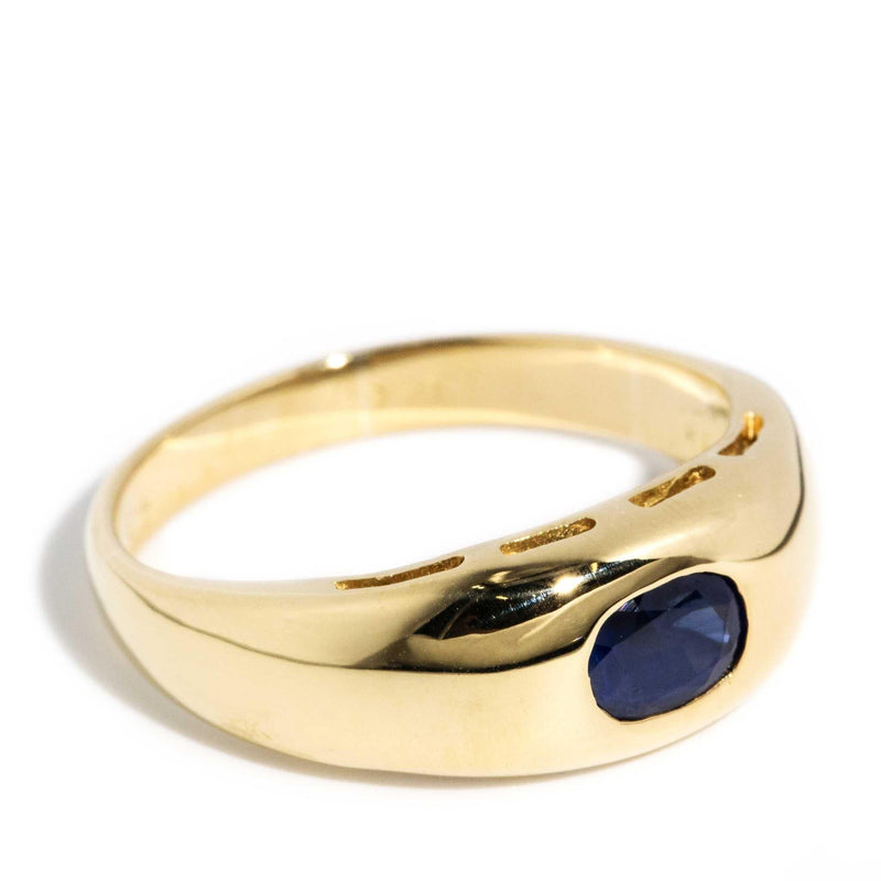 Nadya 1990s Sapphire Domed Band 18ct Gold