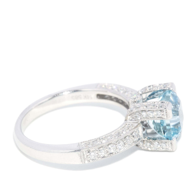 Vintage Circa 1990s Aquamarine & Diamond Ring 14 Carat White Gold