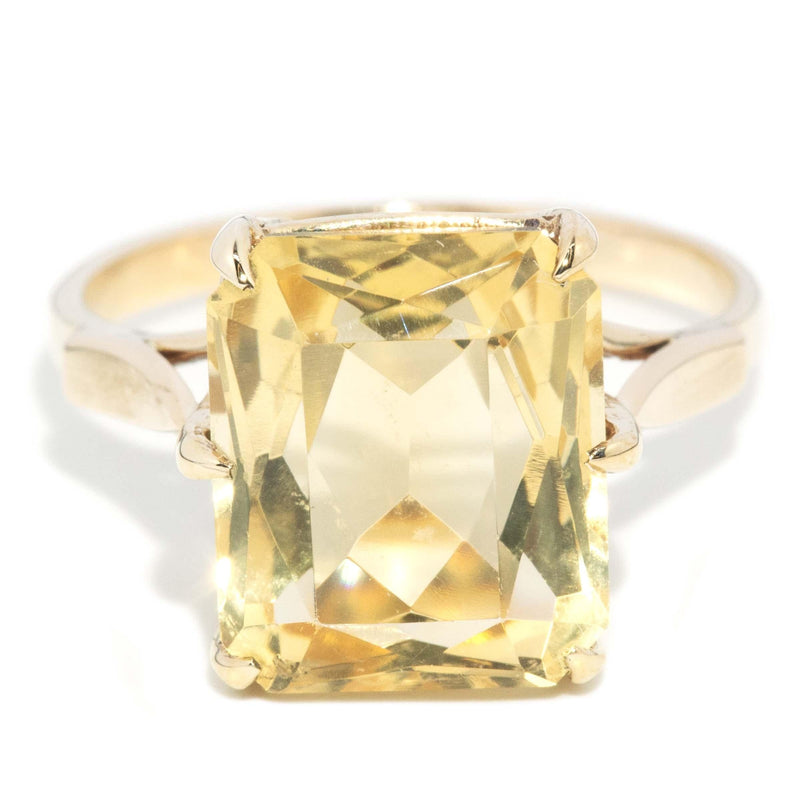 Vintage Circa 1970s Citrine Ring 14 Carat Yellow Gold