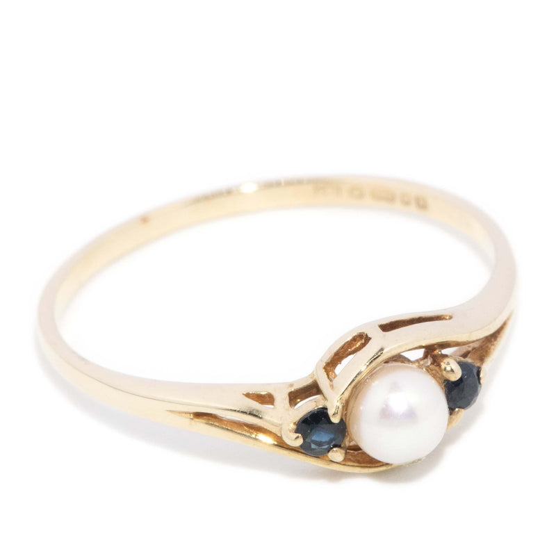 Vintage Circa 1980s Freshwater Pearl & Sapphire Ring 9 Carat Gold