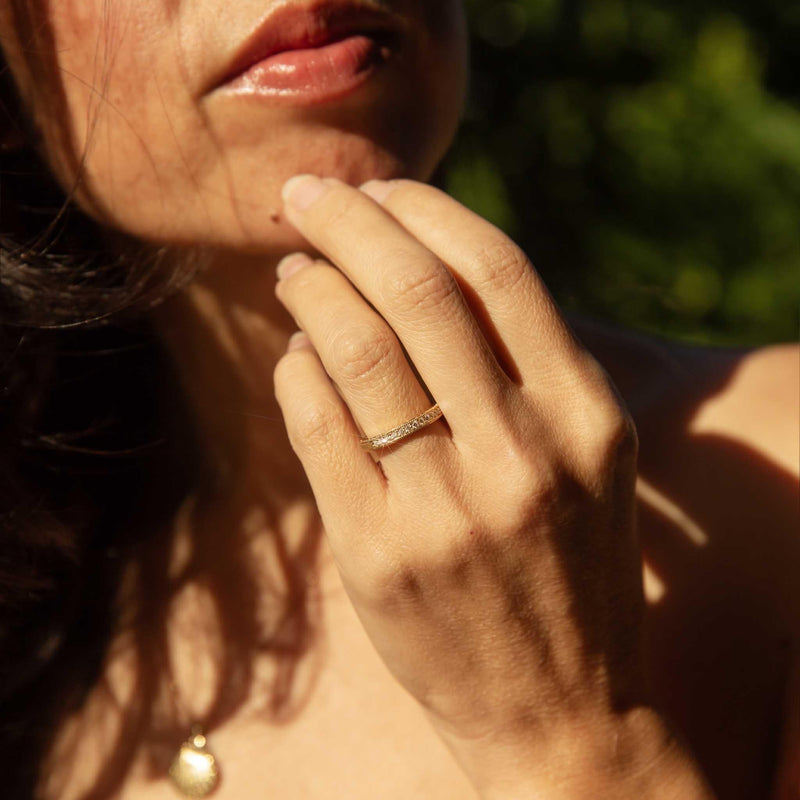 Perrie Diamond Patterened Engraved Band 18ct Gold