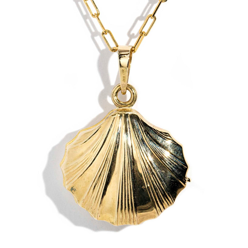 Phyllis 1960s Sliding Seashell Locket & Chain 9ct Gold Pendants/Necklaces Imperial Jewellery 