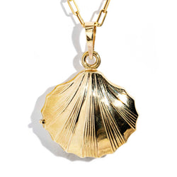 Phyllis 1960s Sliding Seashell Locket & Chain 9ct Gold Pendants/Necklaces Imperial Jewellery 