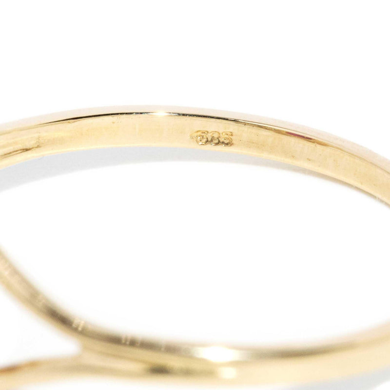 Riya 1990s Flower Oval Ruby Ring 14ct Gold