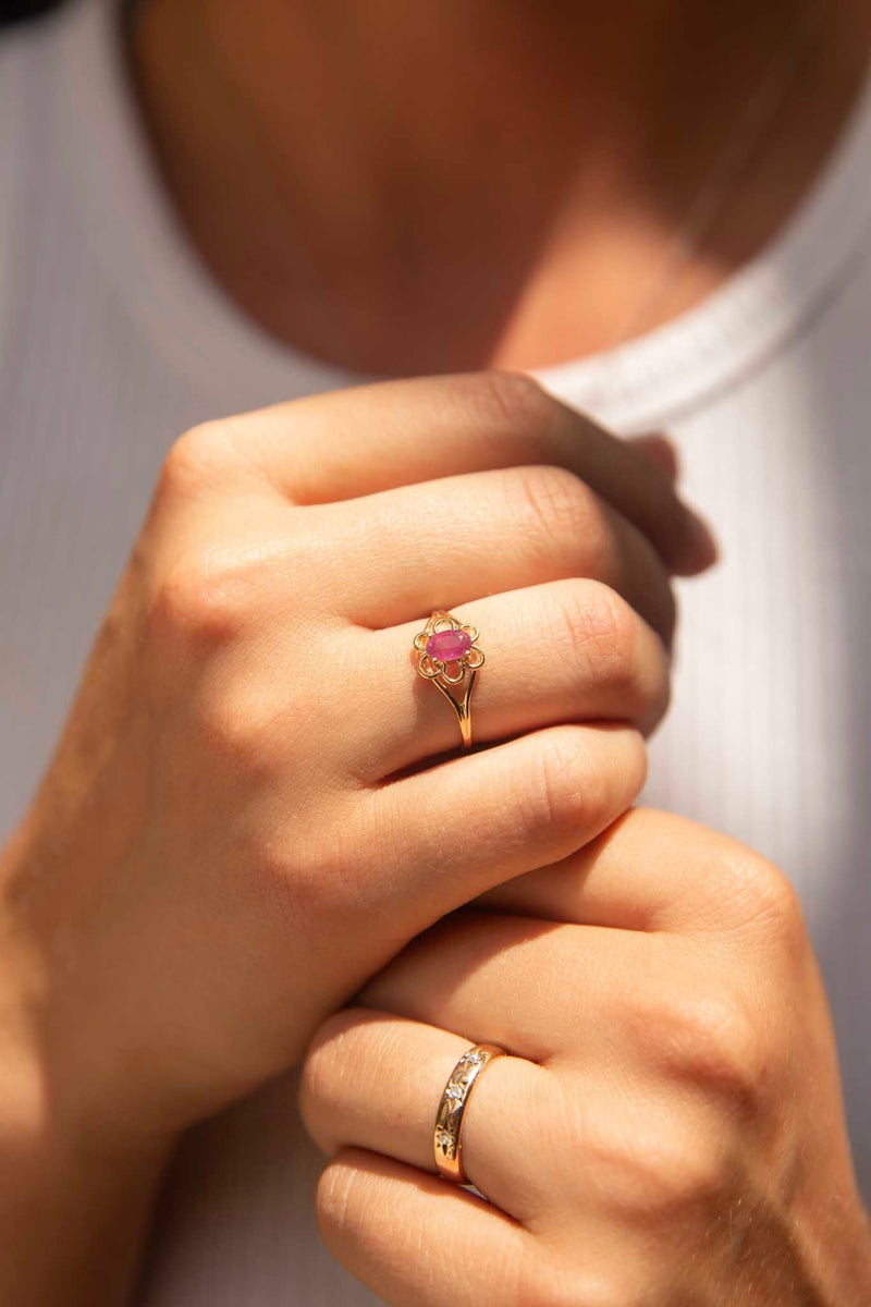 Riya 1990s Flower Oval Ruby Ring 14ct Gold Rings Imperial Jewellery 