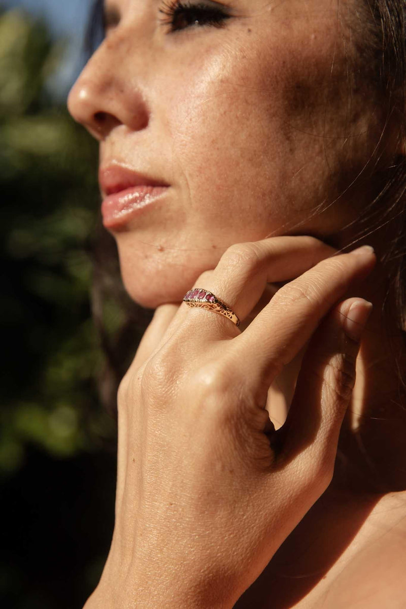 Roberta 1970s Ruby & Diamond London Bridge Ring 9ct