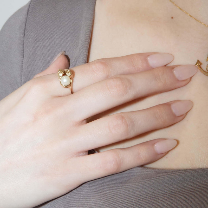 Vintage Circa 1980s Pearl Leaf Ring 10 Carat Gold