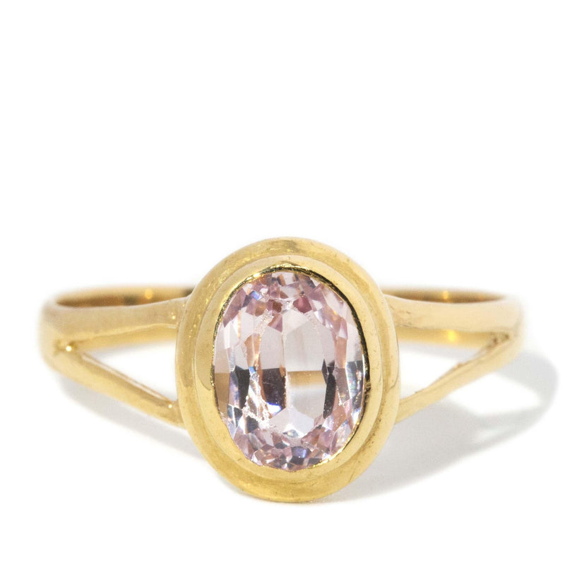 Vintage Circa 1980s Light Pink Sapphire Ring 18 Carat Yellow Gold