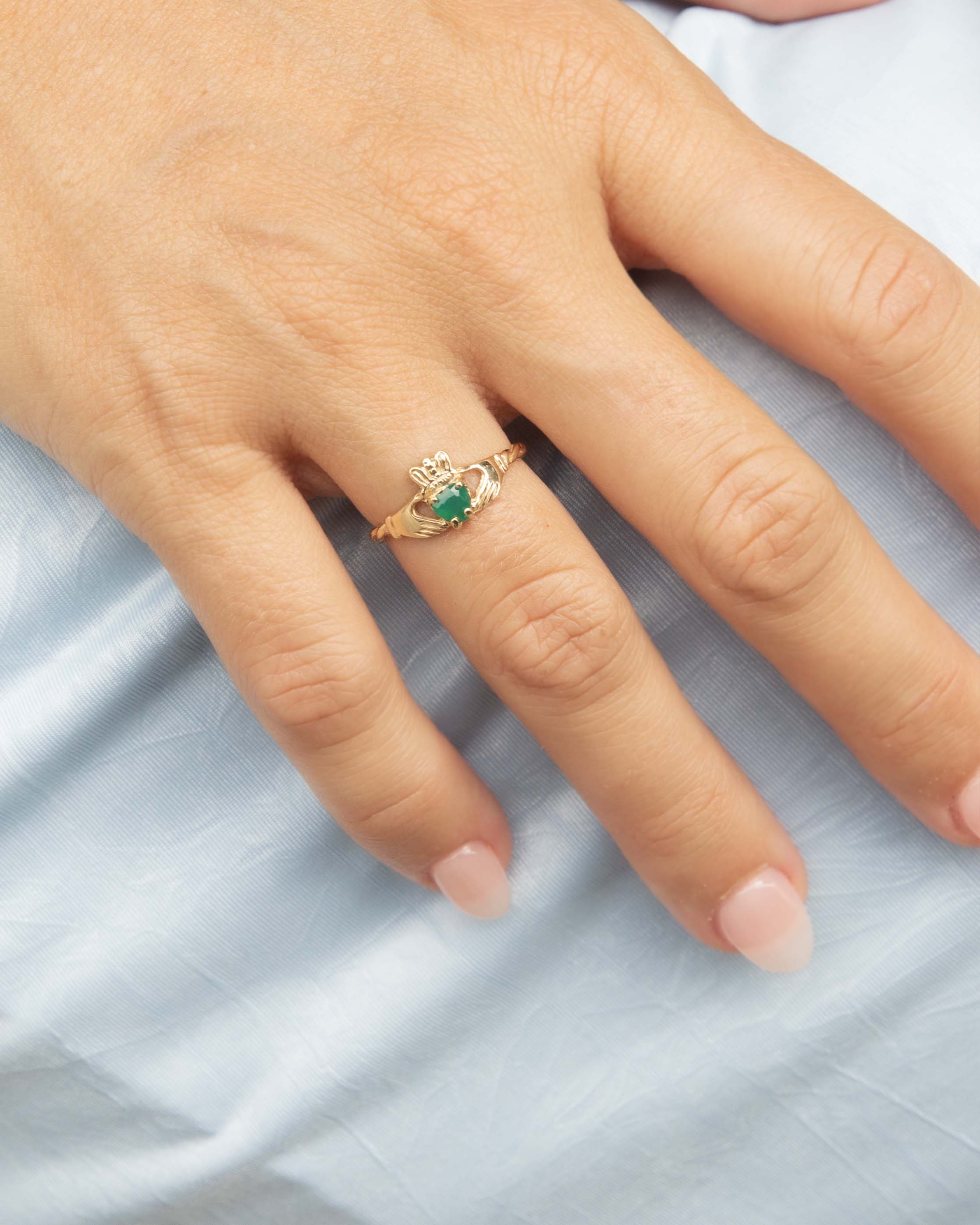 Saorise Vintage Circa 1980s Heart Cut Chrysoprase Claddagh Ring 9ct Yellow Gold Rings Imperial Jewellery 