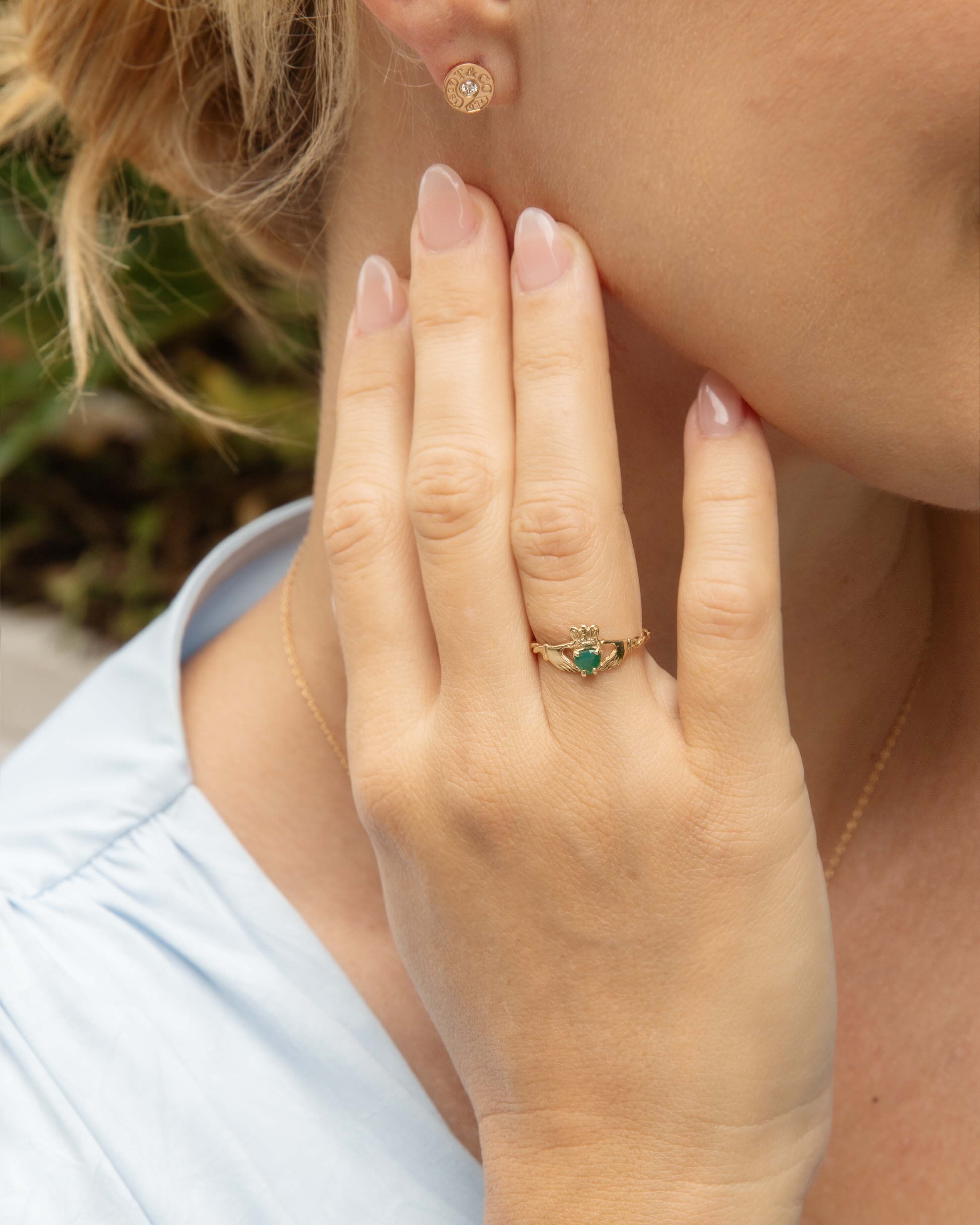 Saorise Vintage Circa 1980s Heart Cut Chrysoprase Claddagh Ring 9ct Yellow Gold Rings Imperial Jewellery 