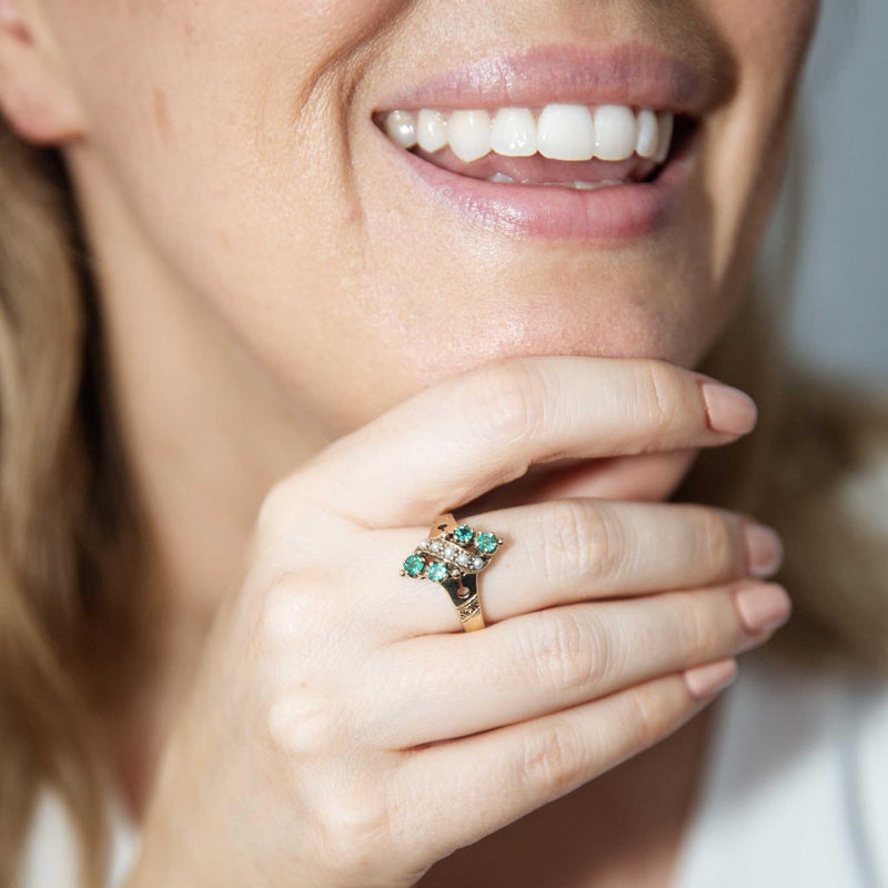 Sarai 1970s Emerald & Seed Pearl Ring 9ct Gold