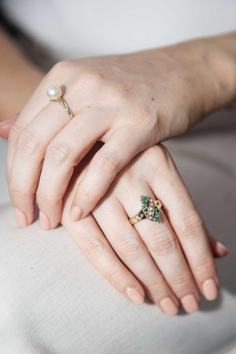 Sarai 1970s Emerald & Seed Pearl Ring 9ct Gold