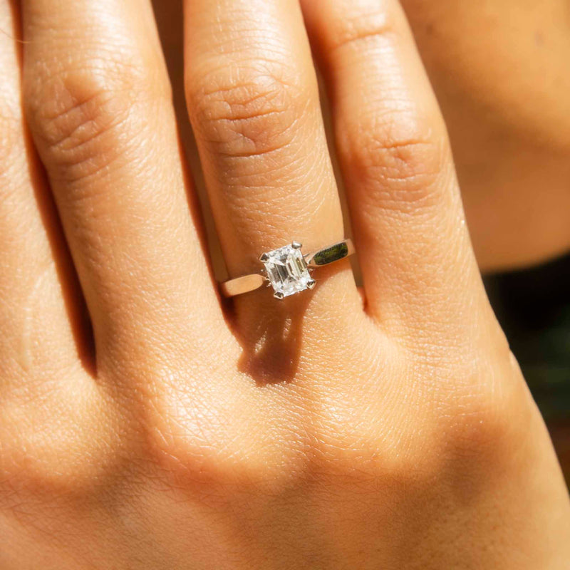Emerald Cut Engagement Rings, Emerald Cut Diamond Rings Online UK |  Goldsmiths