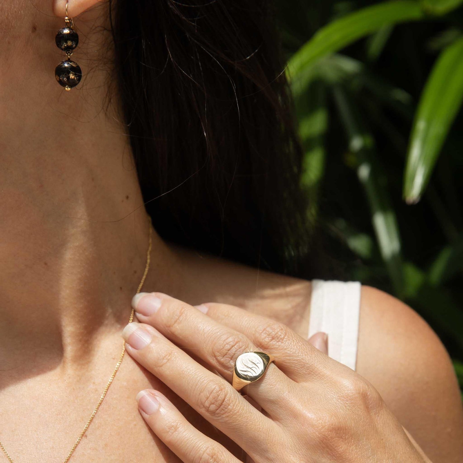 seth-1958-oval-initialled-