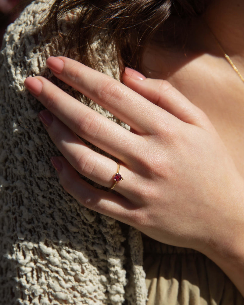 Vintage Circa 1970s Deep Pink Heart Ruby Ring 9 Carat Gold