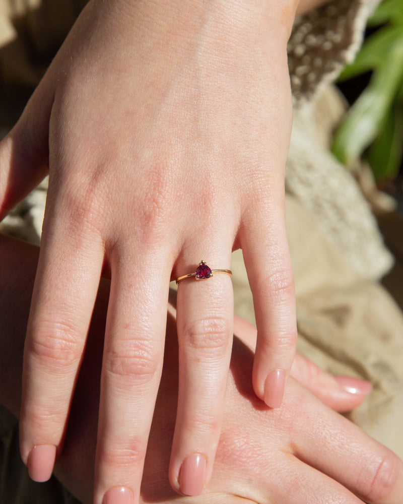 Vintage Circa 1970s Deep Pink Heart Ruby Ring 9 Carat Gold