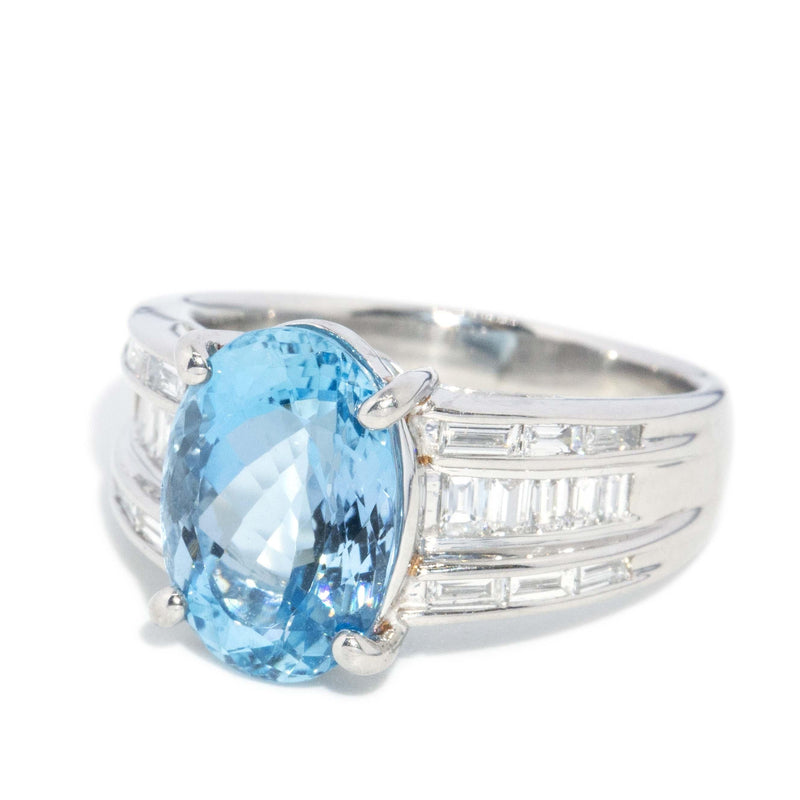Vintage Circa 1980s Bright Aquamarine & Diamond Platinum Ring