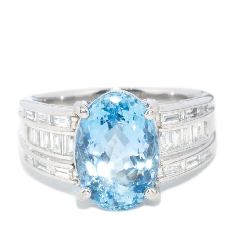 Vintage Circa 1980s Bright Aquamarine & Diamond Platinum Ring