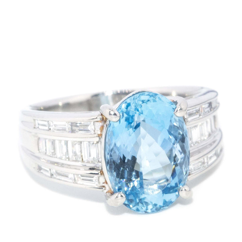 Vintage Circa 1980s Bright Aquamarine & Diamond Platinum Ring