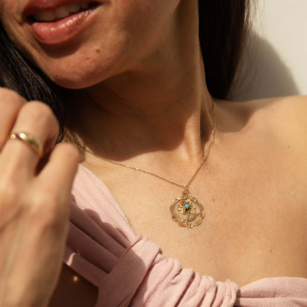 Vintage Circa 1970s Turquoise Flower Pendant 14 Carat Gold