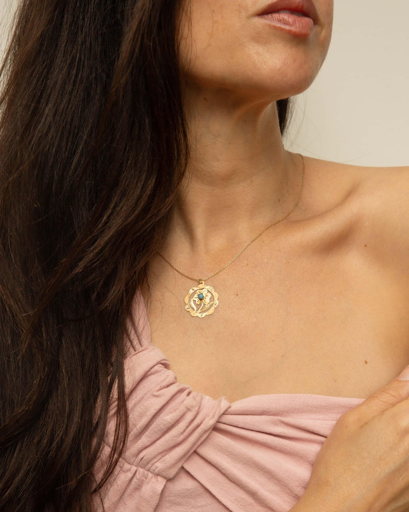 Vintage Circa 1970s Turquoise Flower Pendant 14 Carat Gold