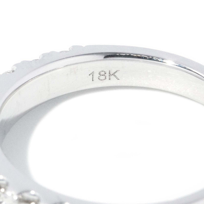 Contemporary Round Brilliant Diamond Ring 18 Carat White Gold