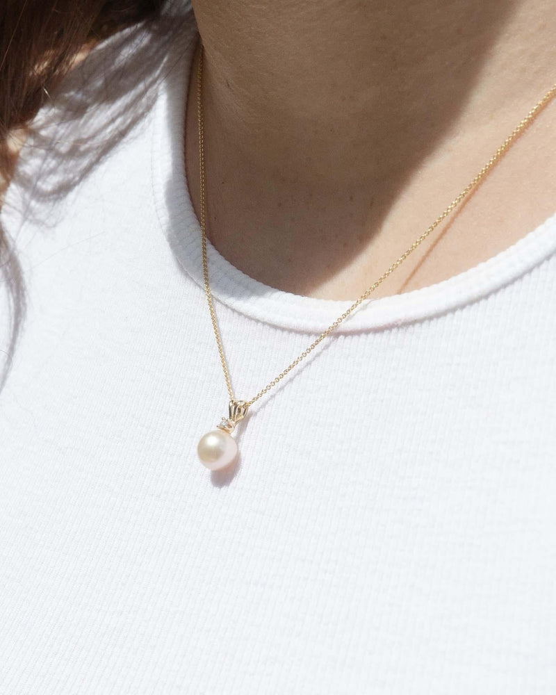 Vintage Circa 1990s Pearl & Diamond Pendant 14 Carat Yellow Gold