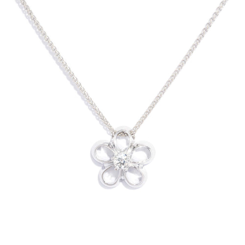 Sunniva Diamond Flower Pendant & Chain 18K White Gold