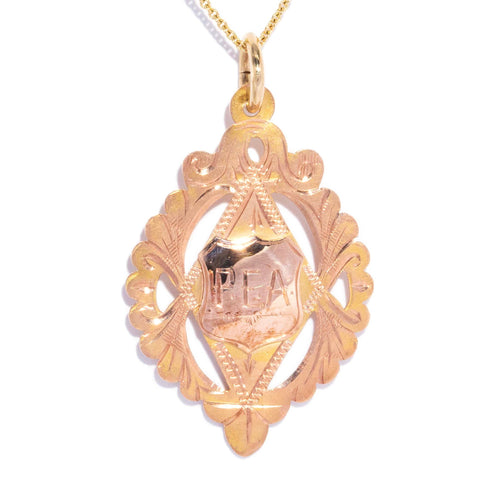 Sweetpea Award Medallion Wreath Pendant 9K Rose Gold