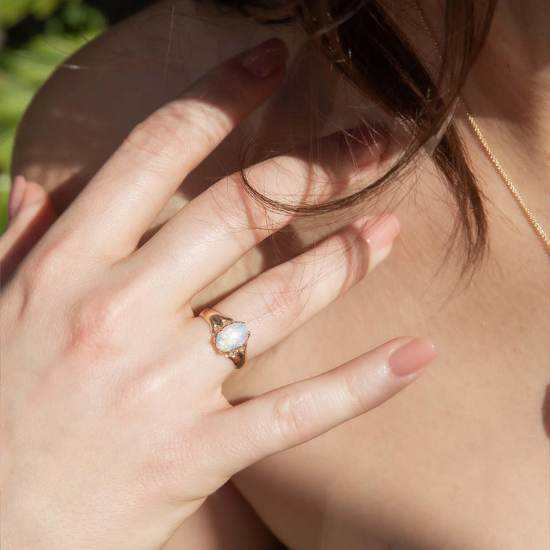 Antique 1920s Solid Oval Crystal Opal Gypsy Ring 15 Carat Gold