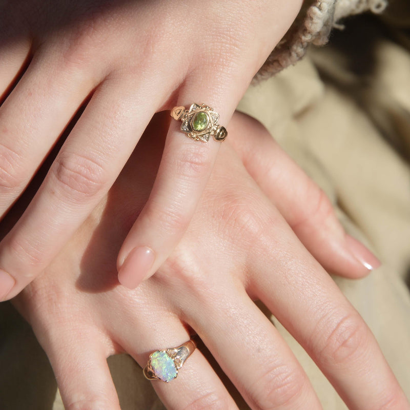 Antique 1920s Solid Oval Crystal Opal Gypsy Ring 15 Carat Gold