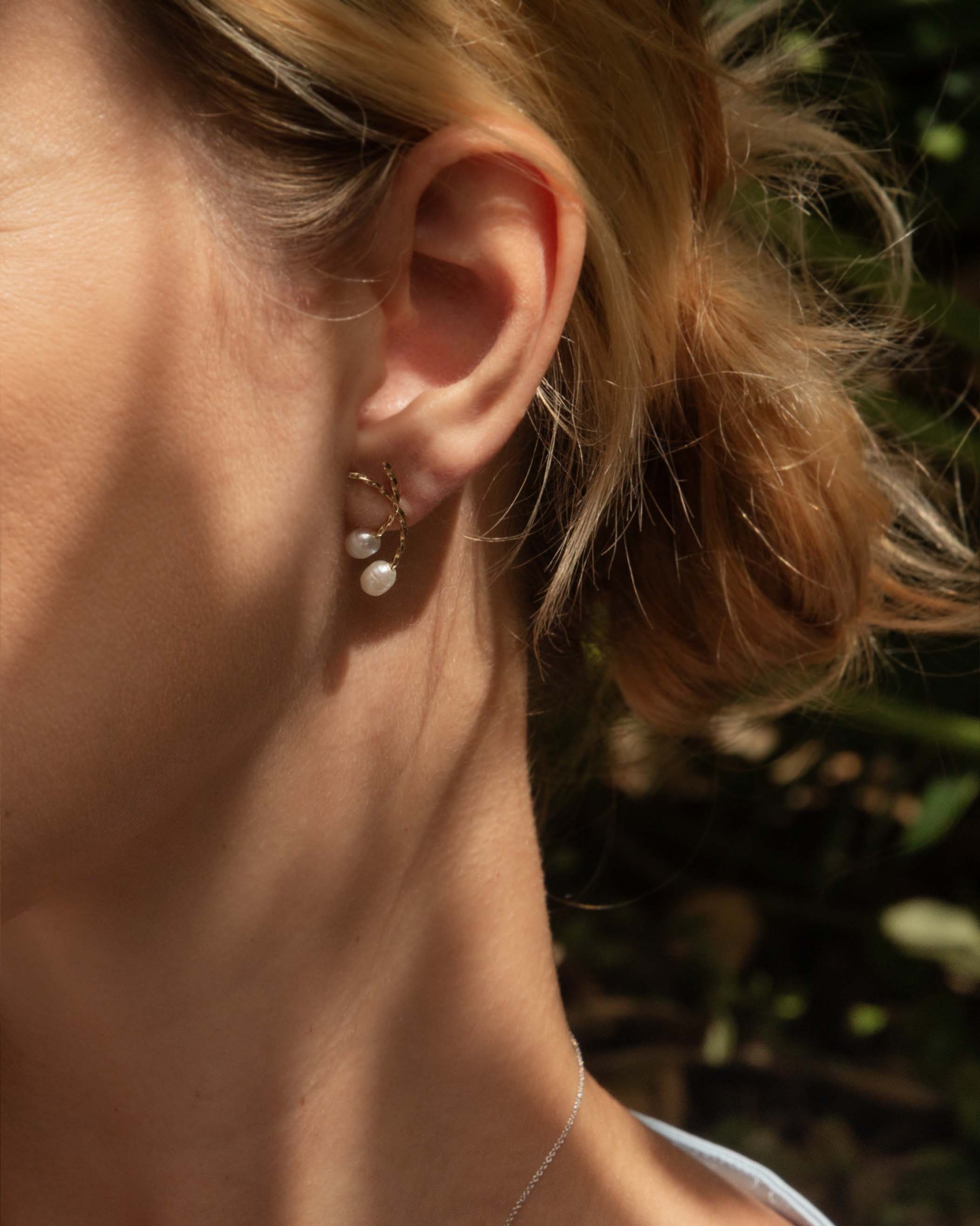 Tiera Twin Pearl Twist Studs 14ct Gold Earrings Imperial Jewellery 