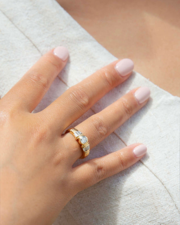 Valentina 1990s Rubover Diamond Ring 18ct Gold Rings Imperial Jewellery 