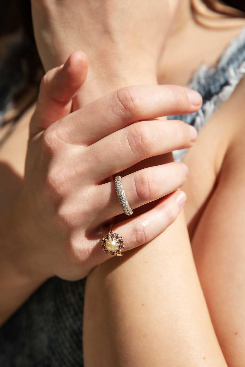Vera 1966 Pearl & Sapphire Ring 9ct Gold