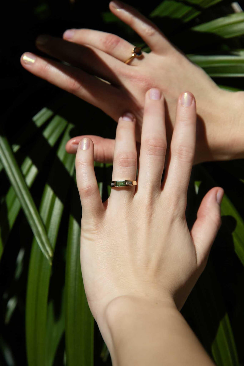Vaani 1980s Emerald & Diamond Ring 14ct Gold