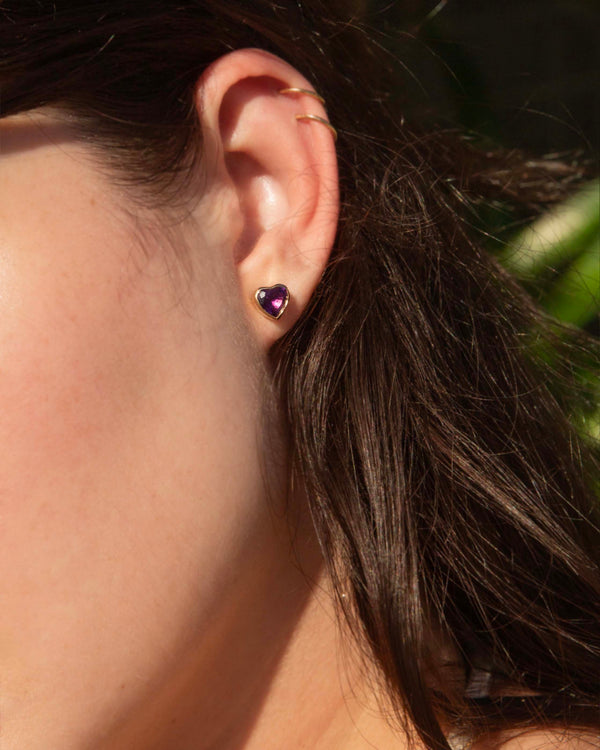 Violet 1980s Amethyst Heart Studs 9ct Yellow Gold Earrings Imperial Jewellery 