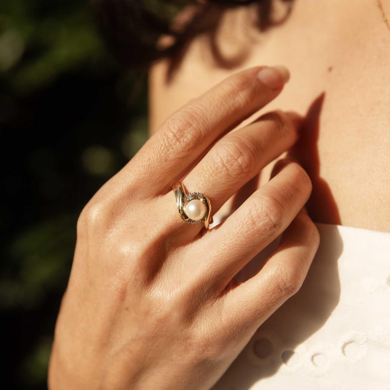 Xanthe 1980s Pearl & Diamond Cluster Ring 9ct